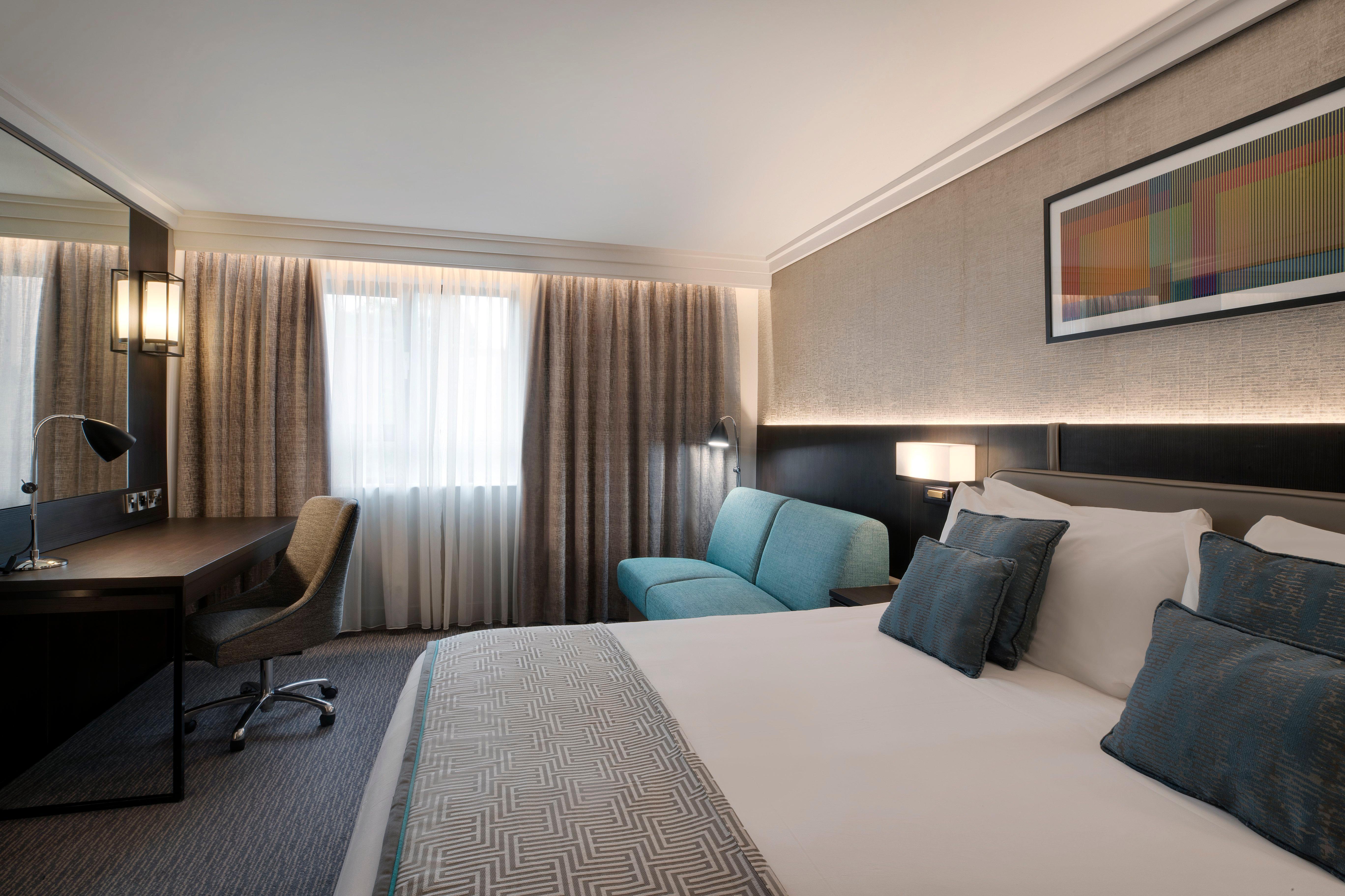 Crowne Plaza - Belfast By Ihg Hotel Exterior photo