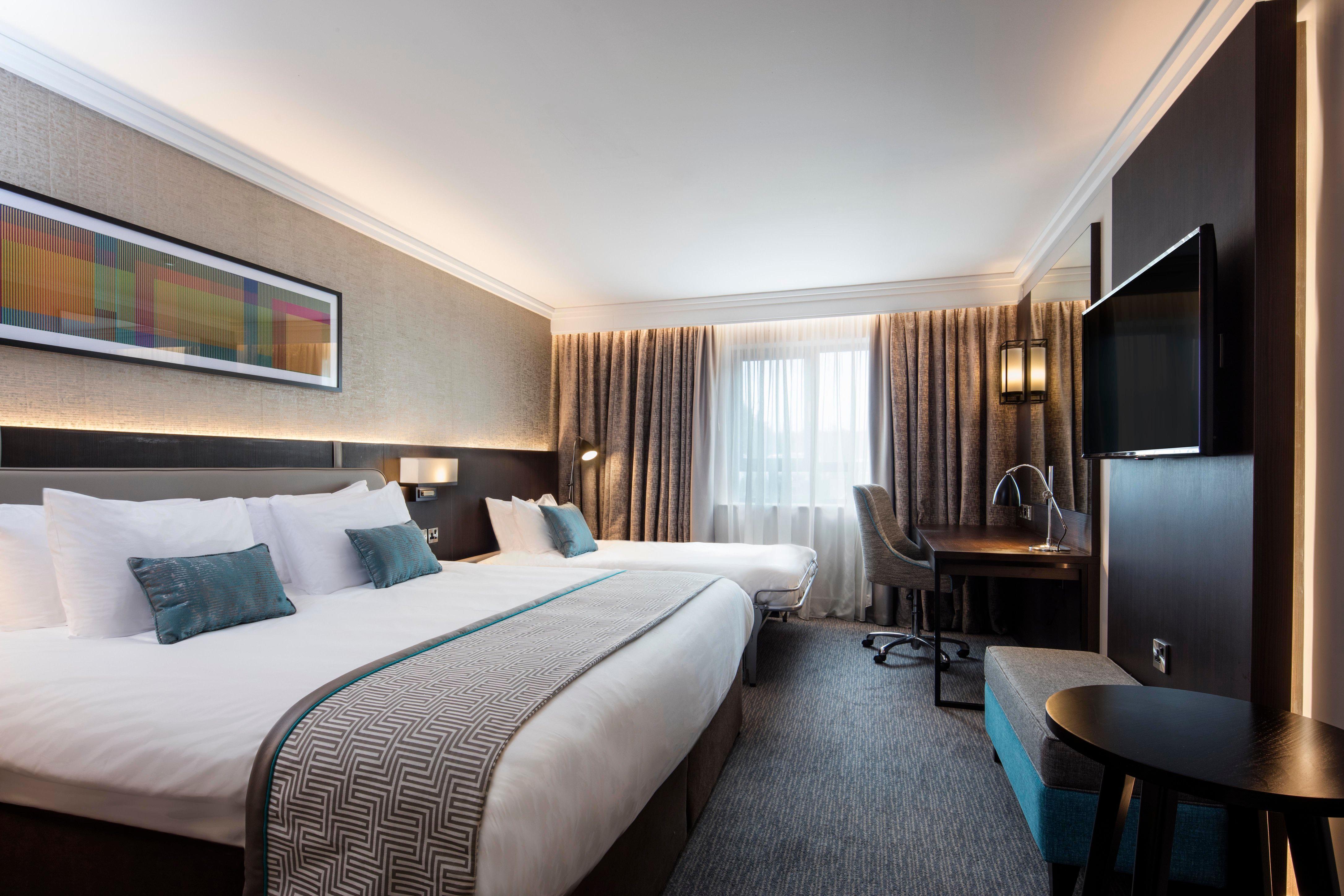 Crowne Plaza - Belfast By Ihg Hotel Exterior photo