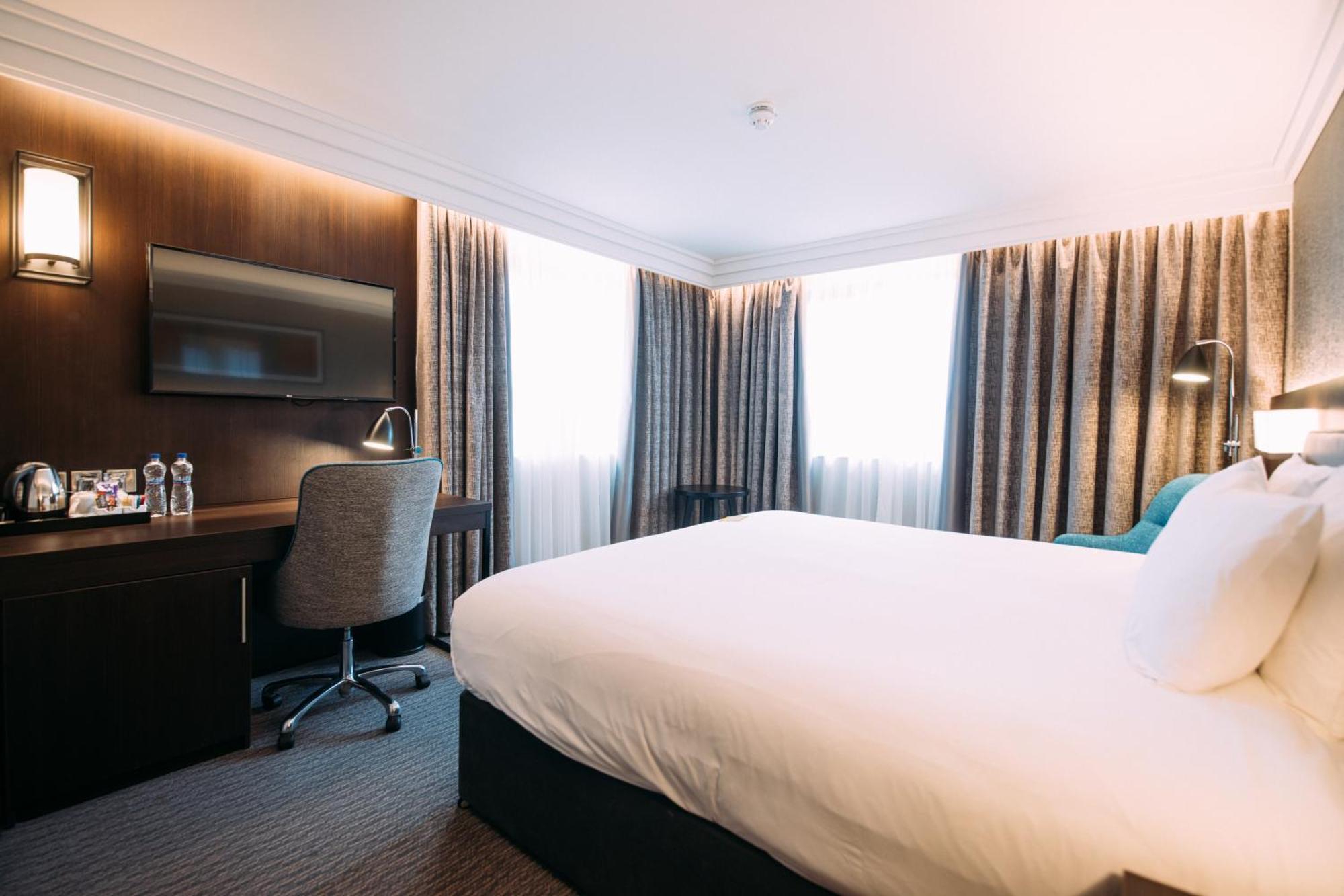 Crowne Plaza - Belfast By Ihg Hotel Exterior photo